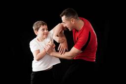 How to choose a self defence school