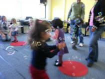 Little Jitterbugs Music for 2 year olds Leichhardt Theory &amp; Musicianship Classes &amp; Lessons 4 _small