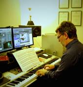Henrique Dib - Piano Teacher Potts Point Piano & Keyboard Teachers 5_small