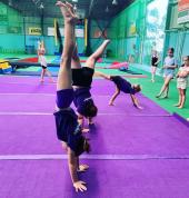 Learning handstands in Gymnastics 21. recreational gymnastics.