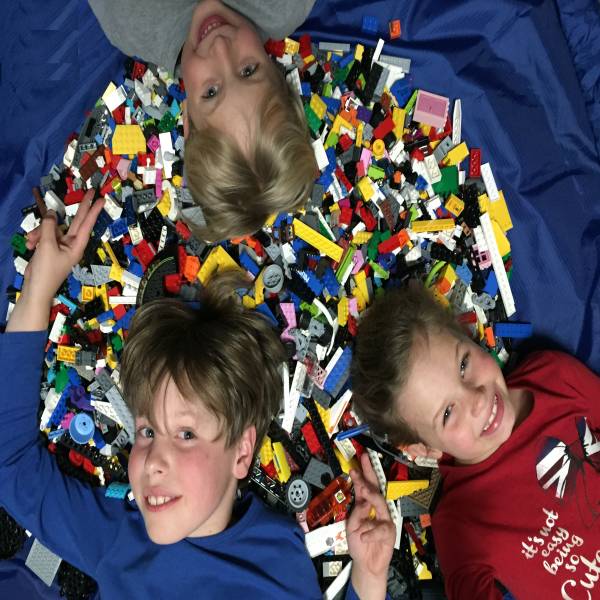 Free LEGO play at Winmalee Shopping Village Winmalee Educational School Holiday Activities _small