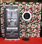 OnE Click Events Melbourne CBD Photo Booths 1_small