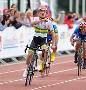 Alistair Donohoe winning World C5 Para World Road Race Championship