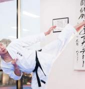 Round hose kick by Sensei Ben Brillante