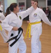 E Bo Daeryon - Two Step Sparring with the Black Belts.
