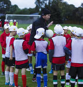 Harry Kewell coaching at a HKA Masterclass