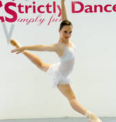 Strictly Dance Underwood Underwood Classical Dancing Schools 4_small