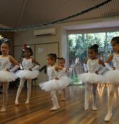 Little ballerinas
