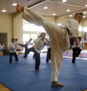 Side kick