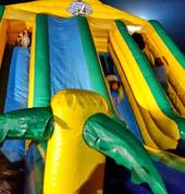Ozcarnies Amusements Pty Ltd Lakes Entrance Party Entertainment 1_small