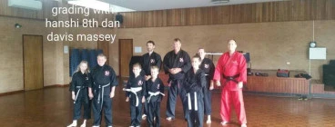 club photo with 8th dan hanshi davis massey