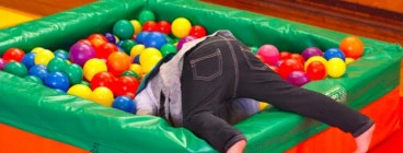 Bentleigh GymbaROO diving in head first!