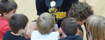 Small groups for maximum participation