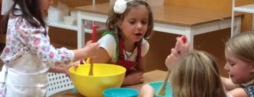 Baking yummy cupcakes