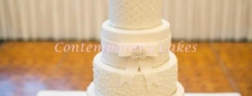 Wedding cake designs uniquely created for your wedding day at Contemporary Cakes and Classes.