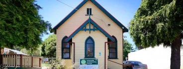 Emerald Community House - Hall