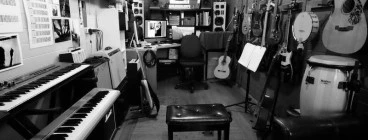 Admon guitar school Sandringham 1
