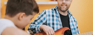 Kids Guitar Lesson