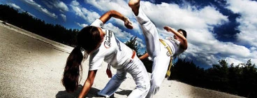 Kadara Capoeira on the Beach