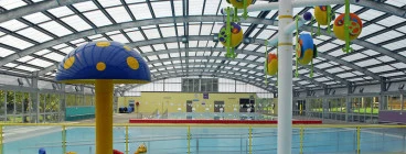 Toddler splash pool
