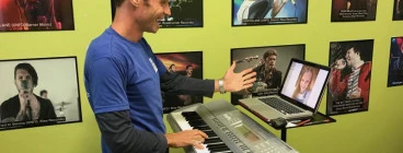Director and principal teacher Peter Vox giving an online singing lesson.