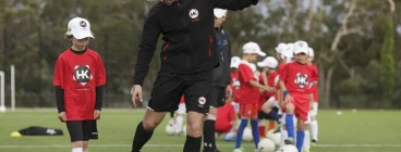 Harry Kewell coaching at a HKA Masterclass