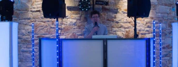 Matt Jefferies Entertainment Melbourne 1