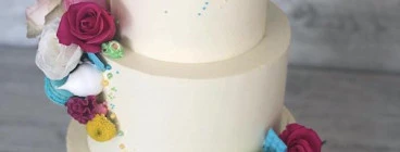 3 tiered buttercream wedding cake