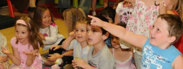 Peter Wood's Funny Magic Show Lane Cove North 1