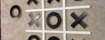 Giant noughts and crosses, 1m x 1m.
