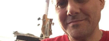 Broadway Bass & Guitar Lessons