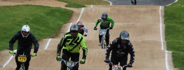 Retro racing at Knox