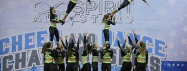 Senior Cheer Team - Dreamers