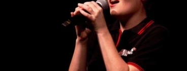 Bec Teese Vocal Tuition Veresdale Scrub 1