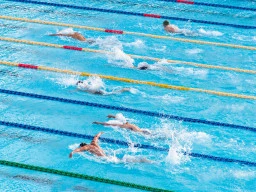 Swimming Race