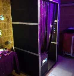 Photo Booth (Sit down style) Photo strip booth