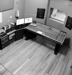 Tall Poppy Productions Salisbury 1