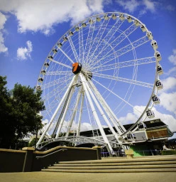 Get Sky High on the Wheel of Brisbane!