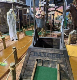 MEGA Mini Golf Campbelltown 1