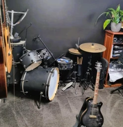 Custom built, fully equipped studio
