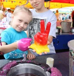 Crazy Wax Hands