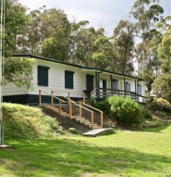 Illangi, the bunkhouse