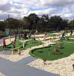 Sandy Mini Golf Sandringham 1