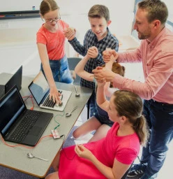 Learning with Makey Makey