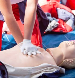HLTAID009 Provide CPR - online training and fast in-person assessment. Gold Coast Public Courses every week, workplace training available