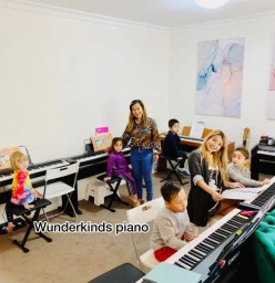 Wunderkinds Piano Mascot 1