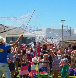 Mr Oopy Bubble Show