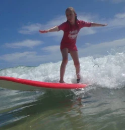 Wave at Woorim!