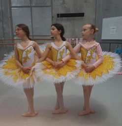 Brooks School of Dance Truganina 1