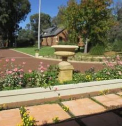 Learning studio in Carramar (6031)
